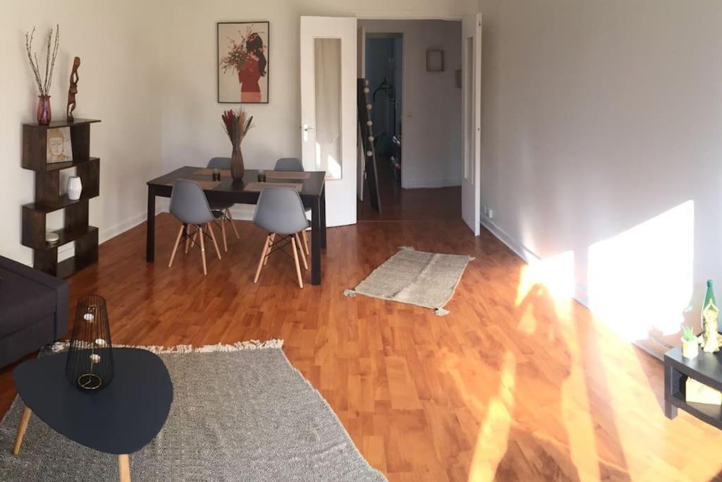 Cosy Large 20 Minutes Downtown Paris Appartamento Villejuif