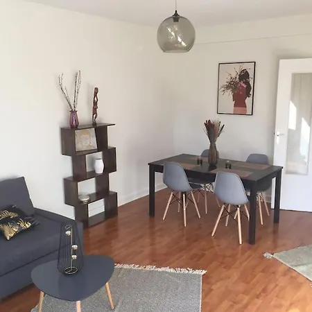 Cosy Large Appartement 20 Minutes Downtown Paris Villejuif Buitenkant foto